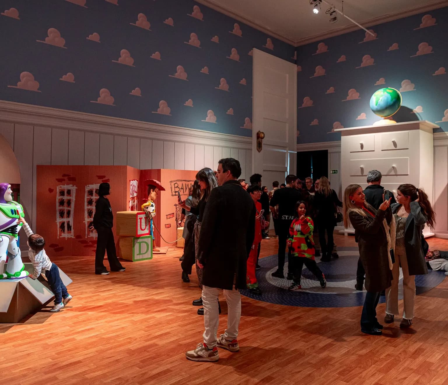 People in Andy's Room from Toy Story 1